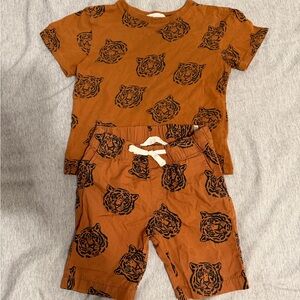 H&M Rust Orange Tiger Print Short Sleeve Tee and Shorts Set